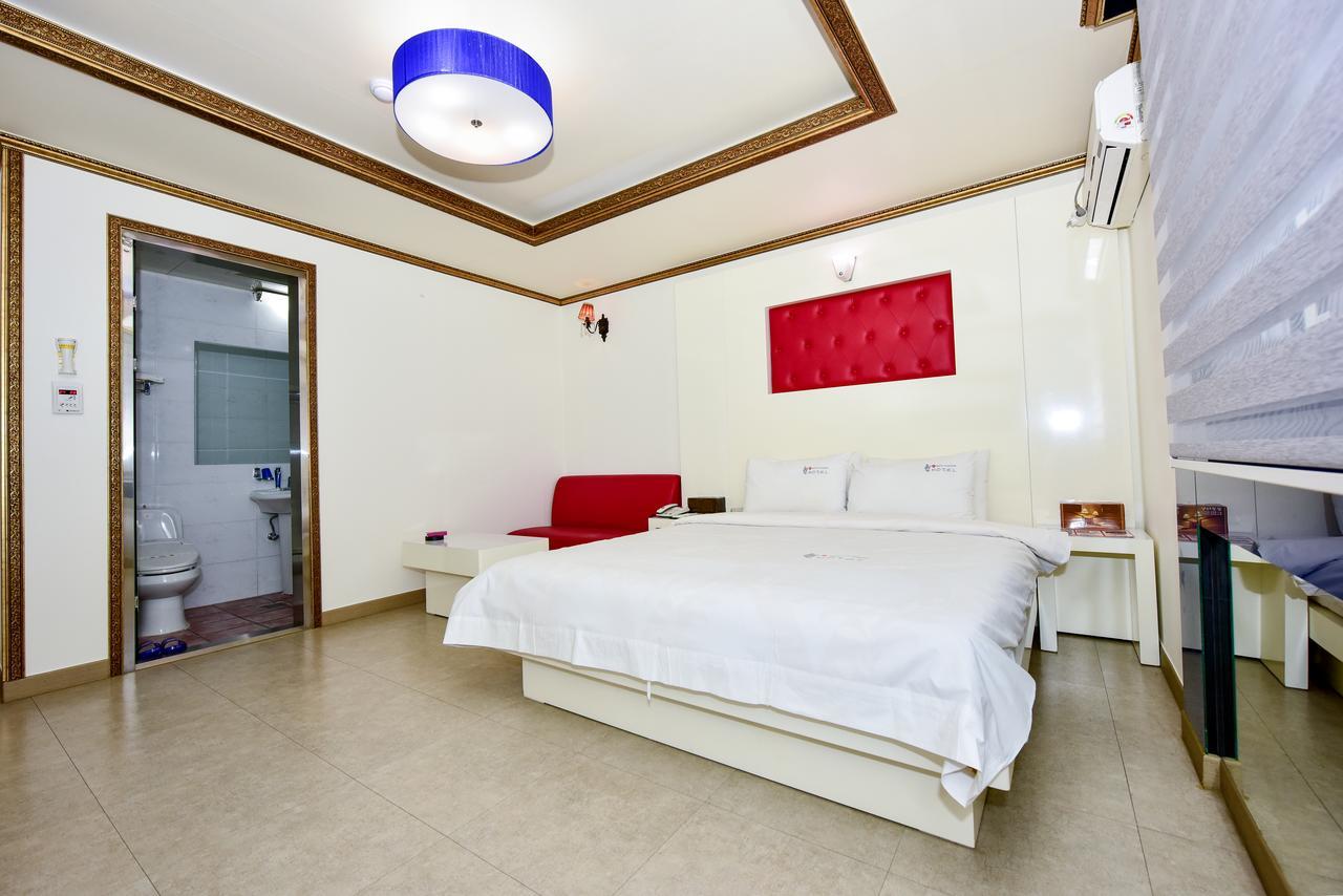 Gwangju Queen Hotel Gwangju Metropolitan City Exterior photo